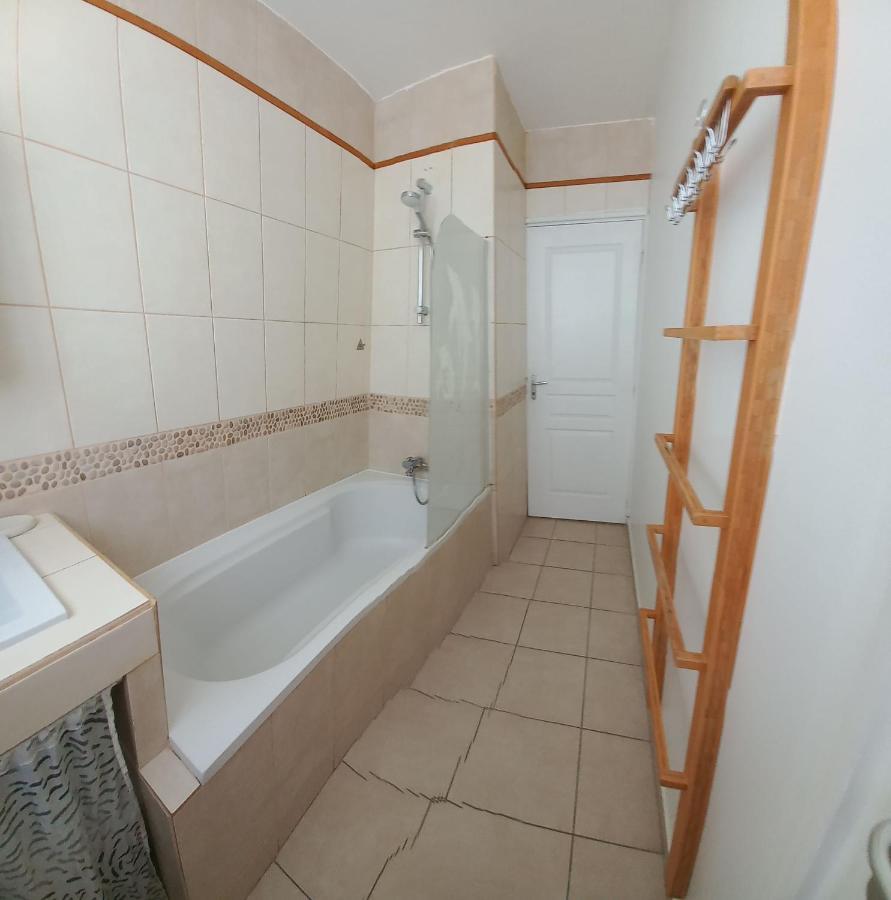 "L'Hippocampe", Climatise, 60 M2 , 2 Chambres, Tres Calme, Plage Des Sablettes Et Commerces A 3 Minutes A Pied, Wifi, Parking Gratuit, Lit King Size La Seyne-sur-Mer Εξωτερικό φωτογραφία